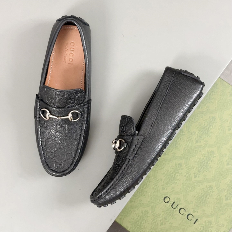 G*u*i leather shoes
